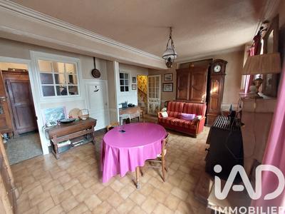 Maison - 93 m² - 4 pièces