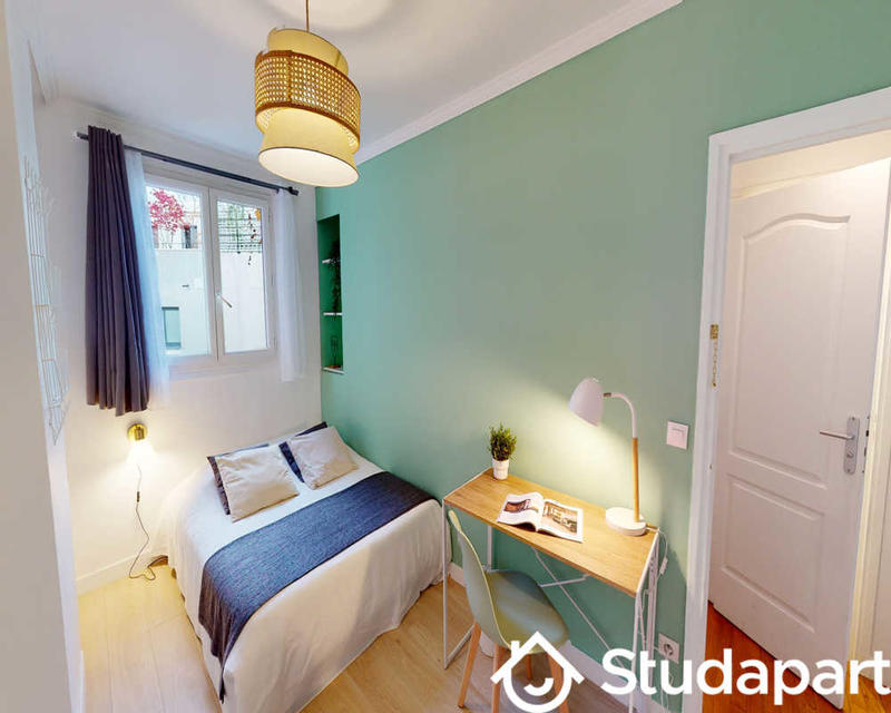 Chambre - 160 m² - 1 pièce