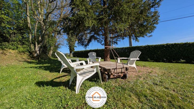 Maison - 239 m² - 7 pièces