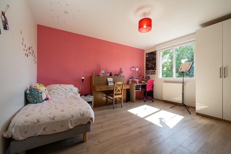 Maison - 180 m² - 7 pièces