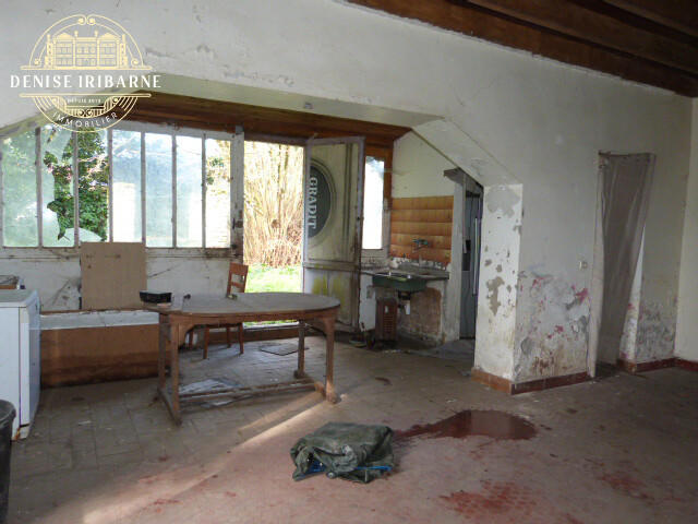 Corps de ferme - 282 m² - 12 pièces