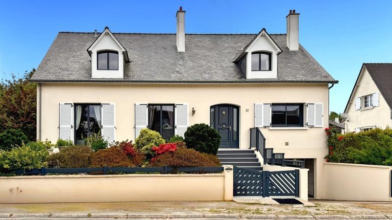 Maison - 180 m² - 7 pièces