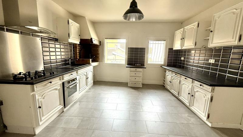 Maison ancienne - 155 m² - 4 pièces