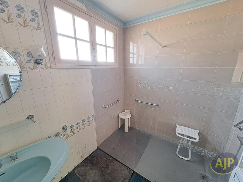 Maison - 123 m² - 5 pièces