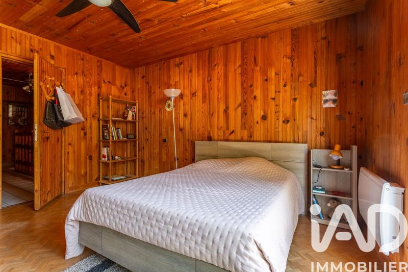 Maison - 440 m² - 9 pièces