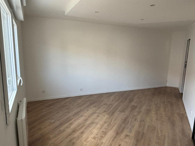 Appartement - 90 m² - 3 pièces