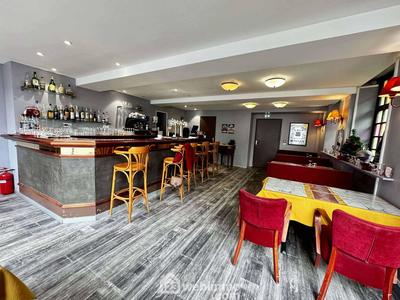 Local commercial - 102 m² - 3 pièces