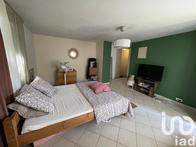 Maison - 220 m² - 9 pièces