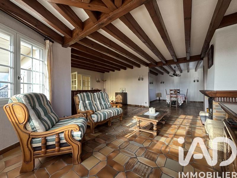 Maison - 206 m² - 10 pièces