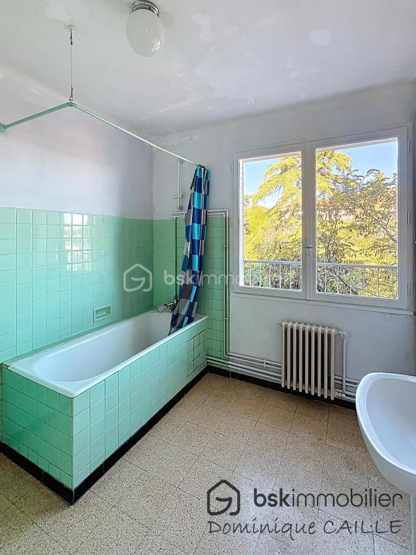 Appartement - 91 m² - 3 pièces