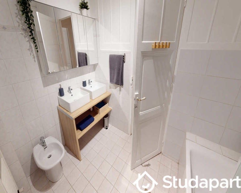 Chambre - 50 m² - 1 pièce