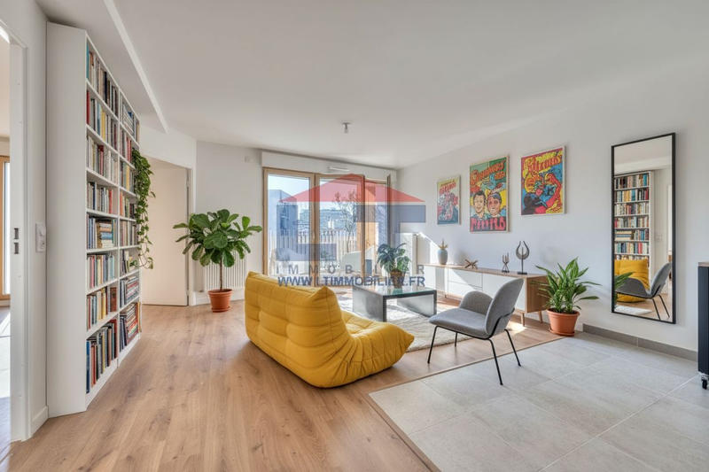 Appartement - 84 m² - 4 pièces