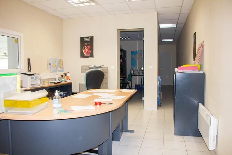 Bureau - 900 m²