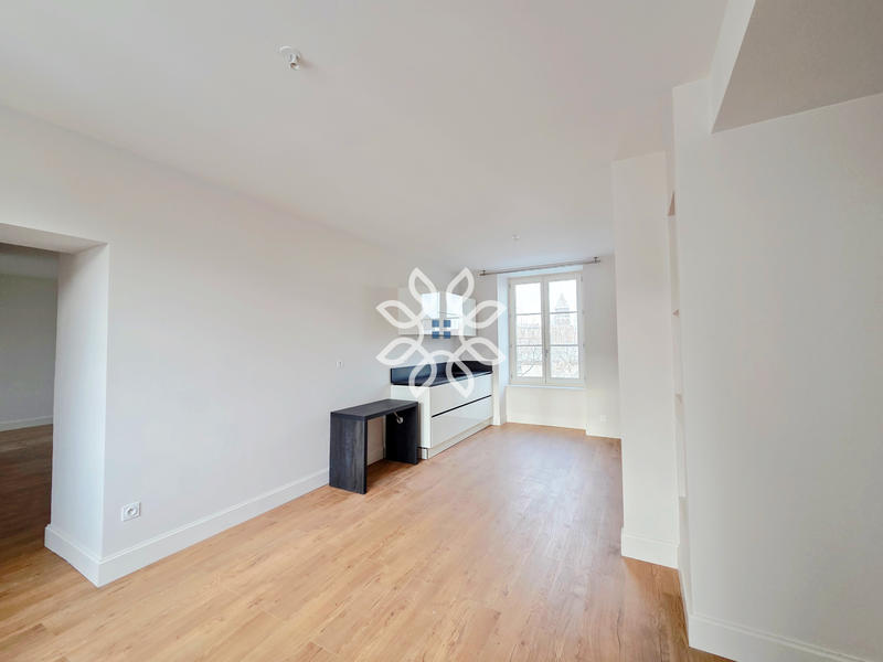 Appartement - 133 m² - 4 pièces