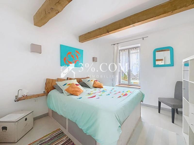 Maison - 185 m² - 9 pièces