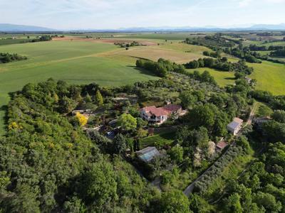 Maison chambre d'hôtes - 250 m² - 7 pièces