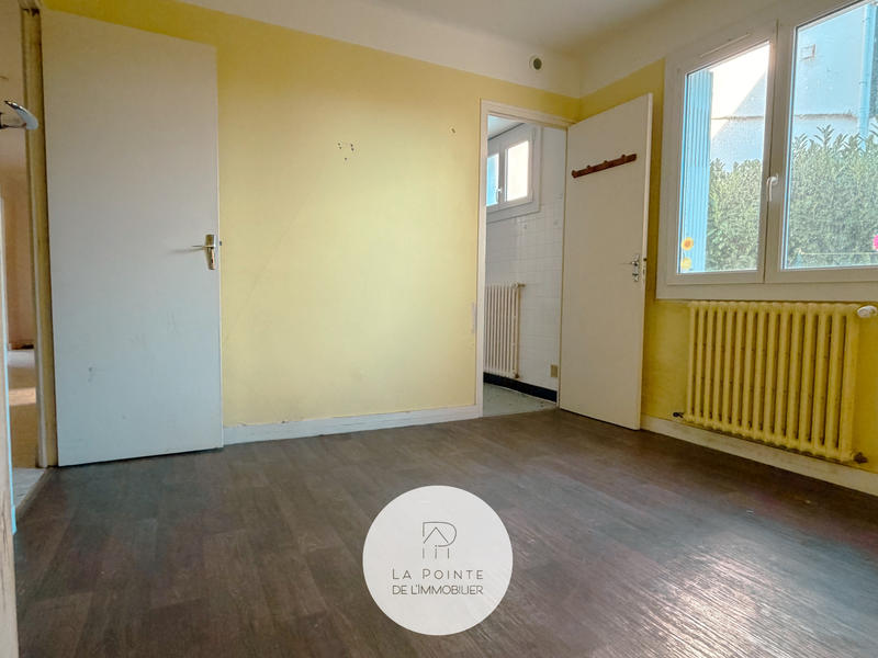 Maison - 390 m² - 8 pièces