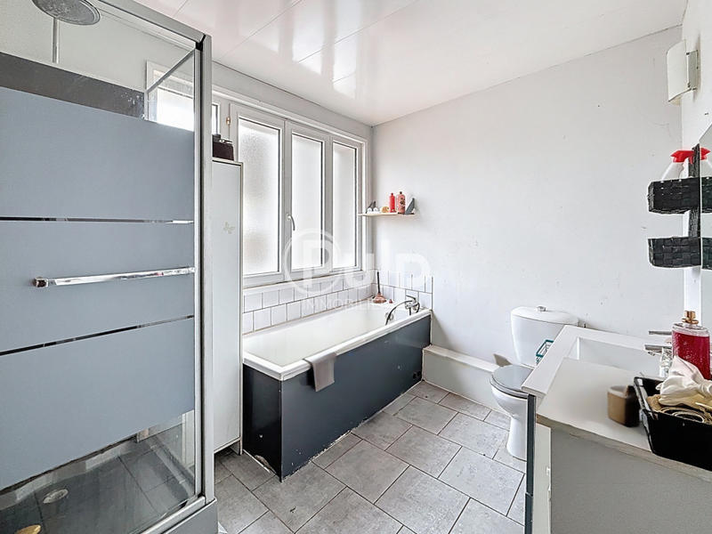 Maison de ville - 85 m² - 5 pièces