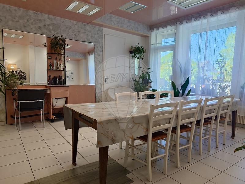 Maison de village - 137 m² - 6 pièces