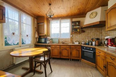 Pavillon - 150 m² - 7 pièces