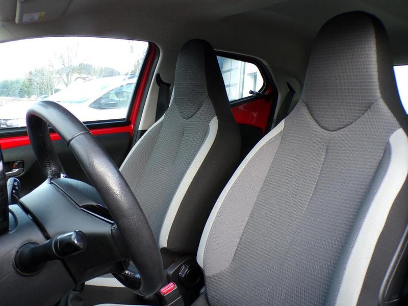 Toyota Aygo X-Play 1.0l Wti Essence