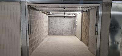 Parking / Garage - 13 m²