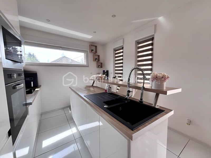 Pavillon - 100 m² - 5 pièces