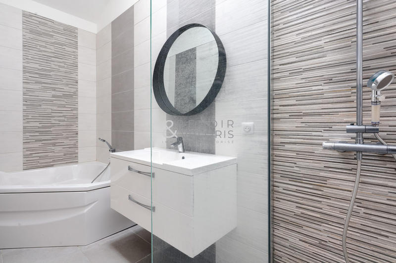 Loft - 100 m² - 5 pièces