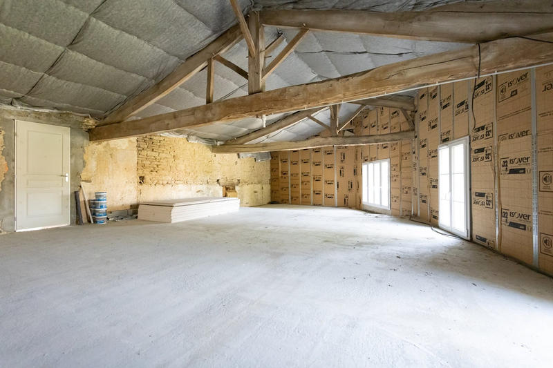 Maison - 243 m² - 5 pièces