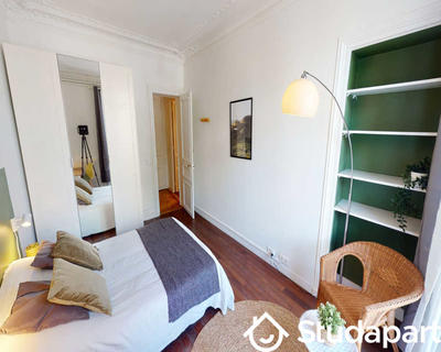 Chambre - 100 m² - 1 pièce