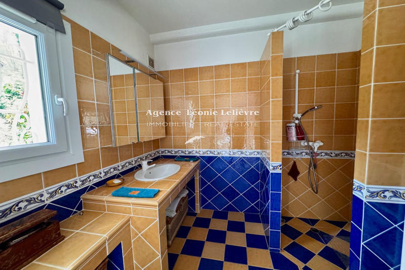 Maison - 209 m² - 8 pièces