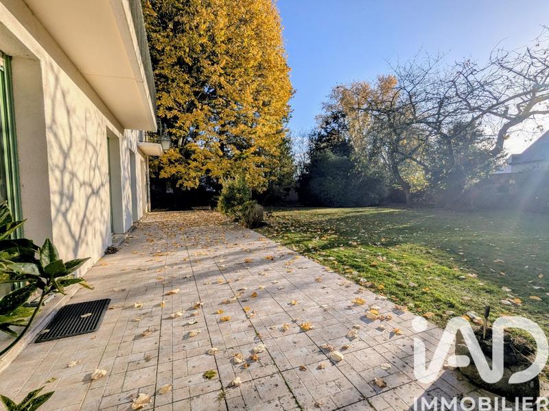 Maison - 200 m² - 9 pièces