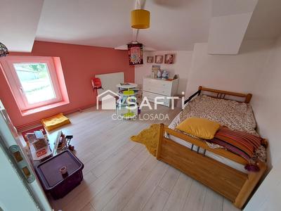 Maison - 160 m² - 7 pièces