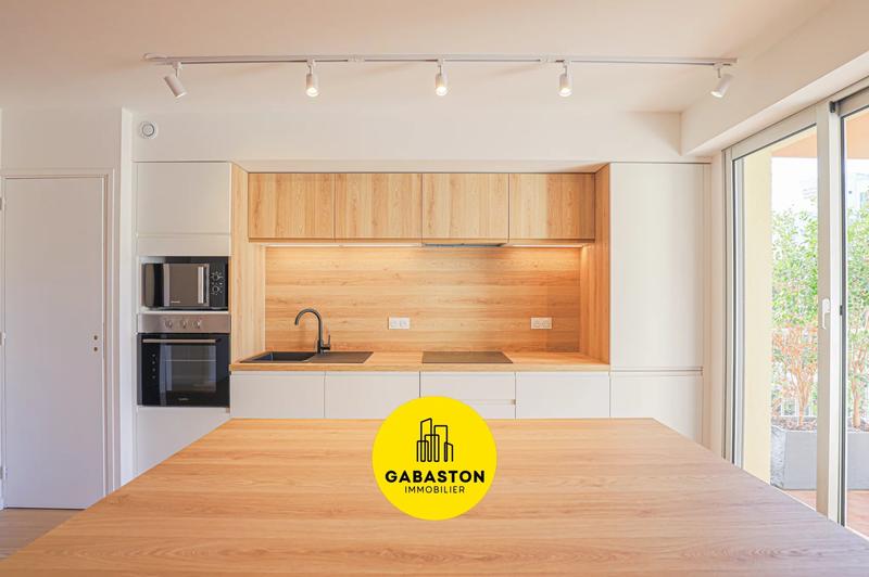 Appartement - 88 m² - 4 pièces