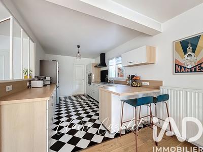 Maison - 130 m² - 7 pièces