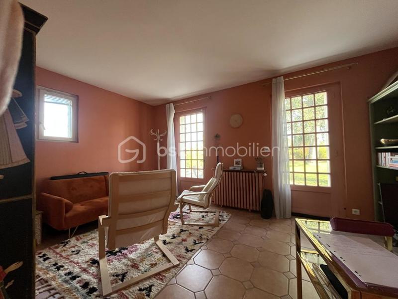 Demeure - 205 m² - 6 pièces