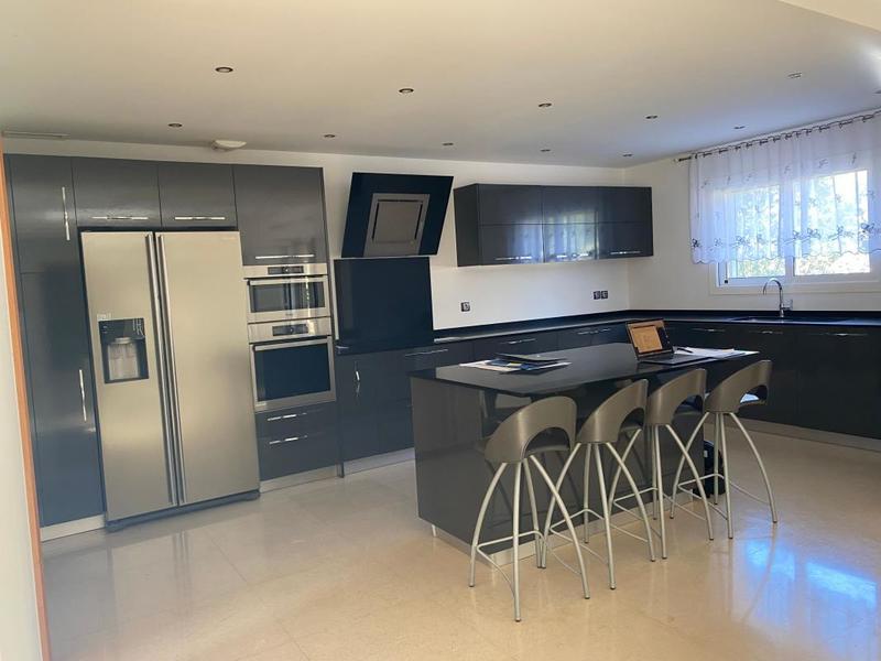 Villa - 180 m² - 6 pièces