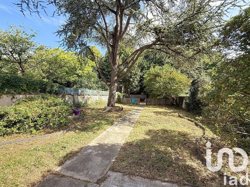 Maison - 201 m² - 7 pièces