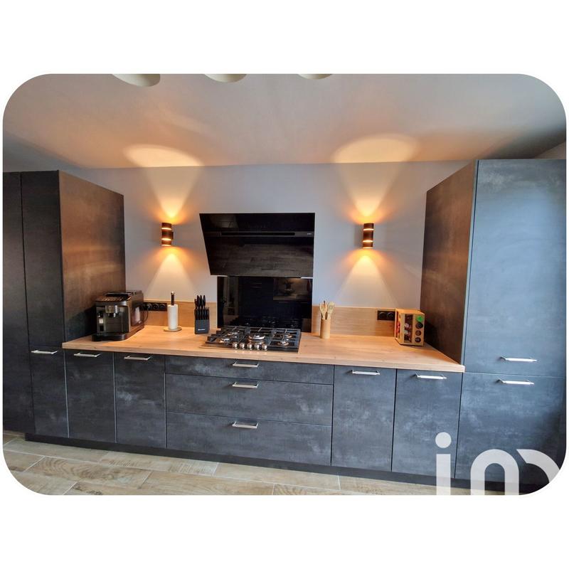 Maison - 142 m² - 8 pièces