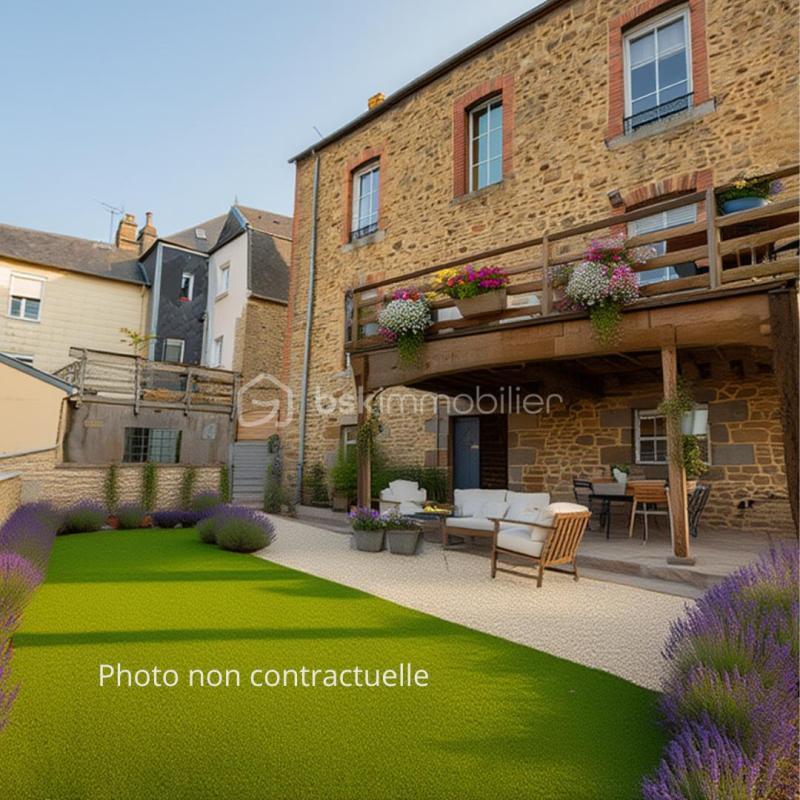 Maison ancienne - 215 m² - 7 pièces