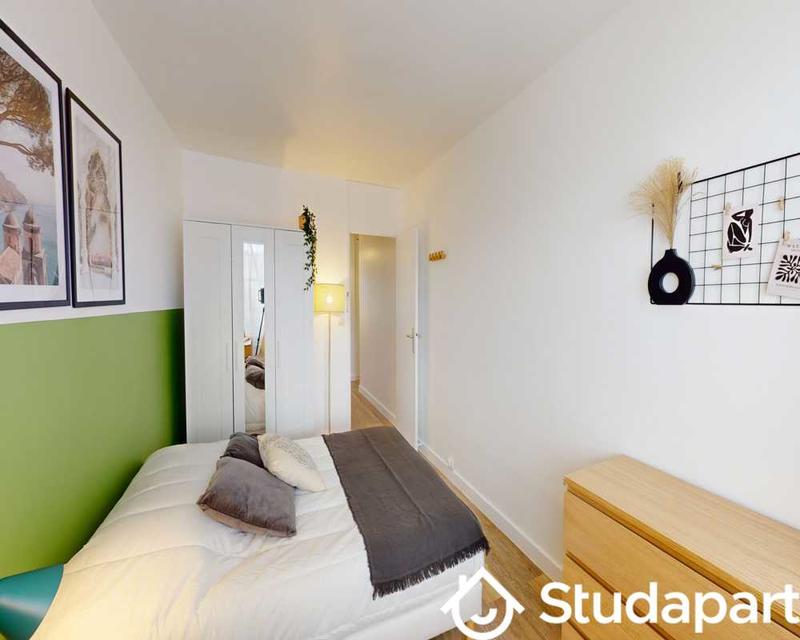 Chambre - 50 m² - 1 pièce