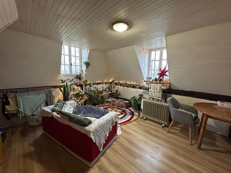 Demeure - 455 m² - 23 pièces