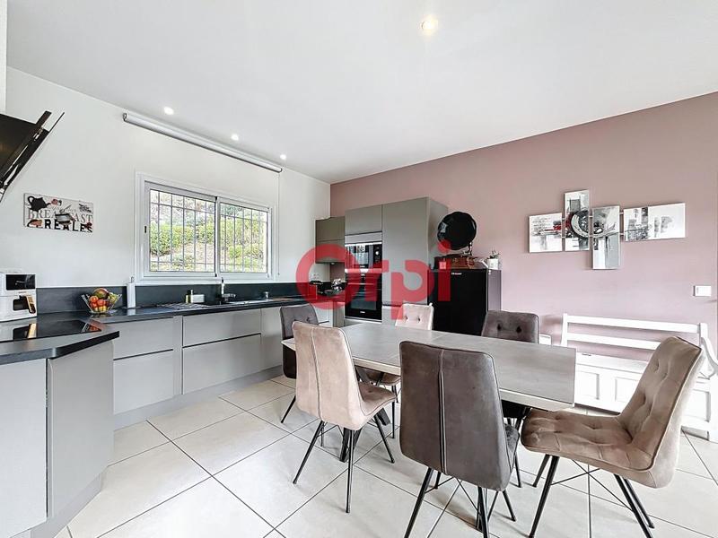 Maison - 112 m² - 4 pièces