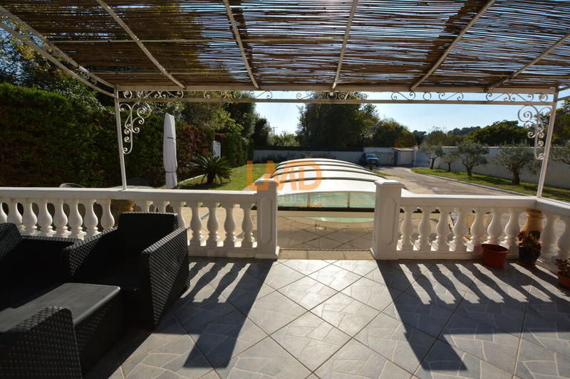 Maison - 147 m² - 8 pièces