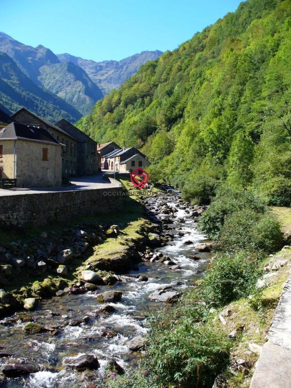 Propriété - 280 m² - 11 pièces