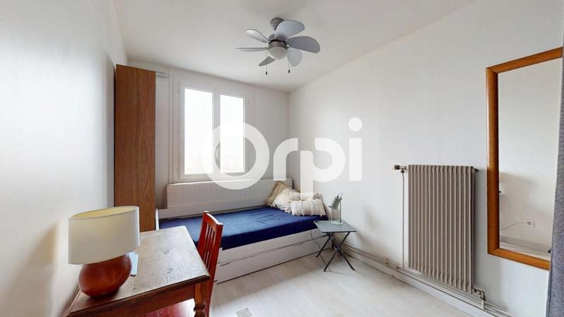 Appartement - 99 m² - 4 pièces