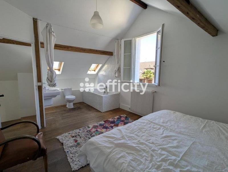 Maison - 151 m² - 6 pièces