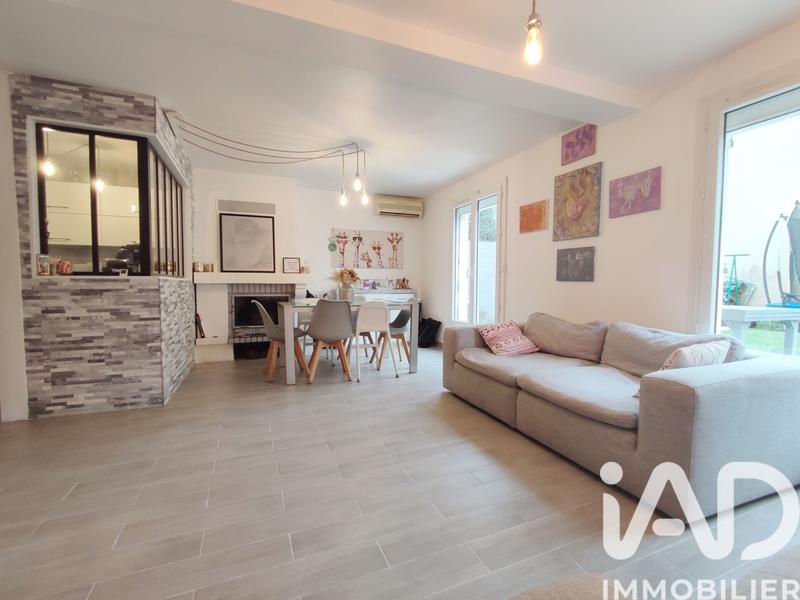 Maison - 90 m² - 5 pièces