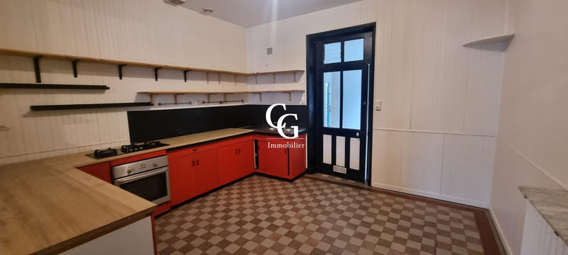 Maison ancienne - 126 m² - 7 pièces