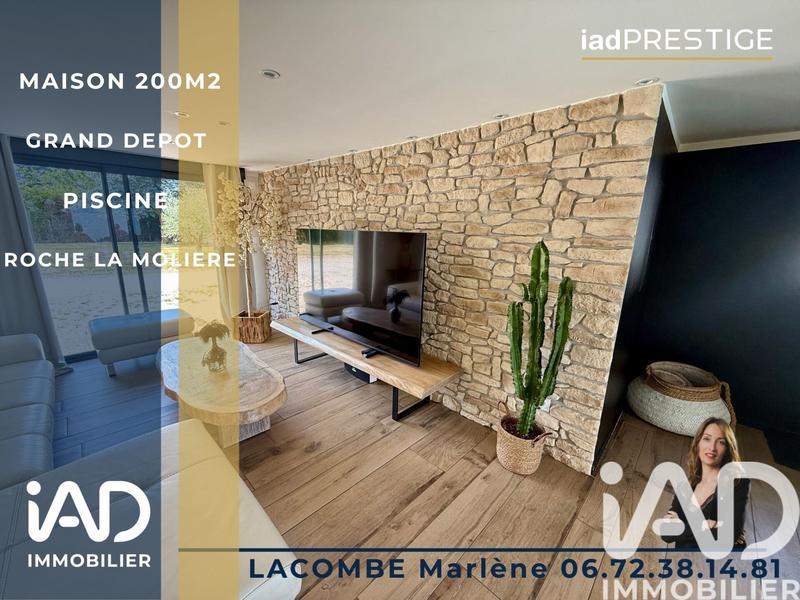 Maison - 203 m² - 5 pièces